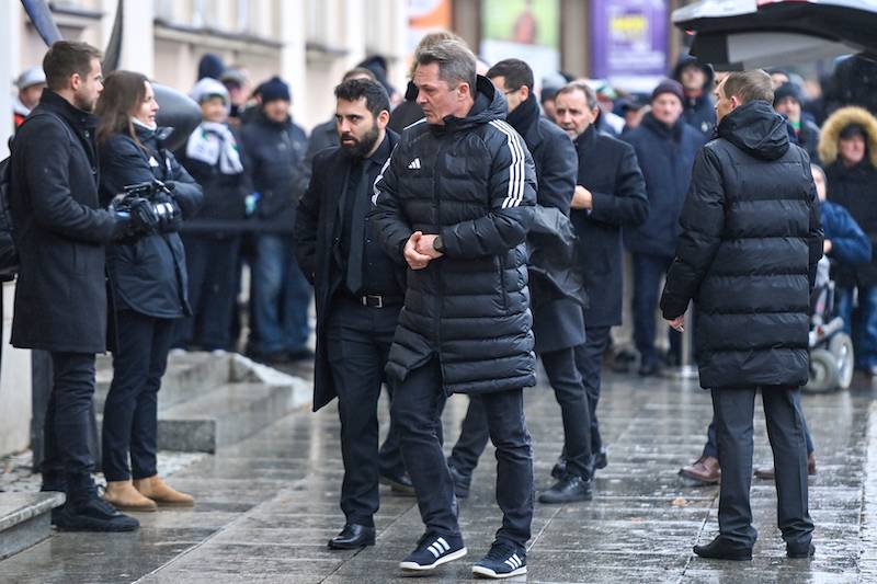 Pogrzeb Lucjana Brychczego. Tłumy piłkarzy i kibiców przyszły pożegnać legendę Legii Warszawa