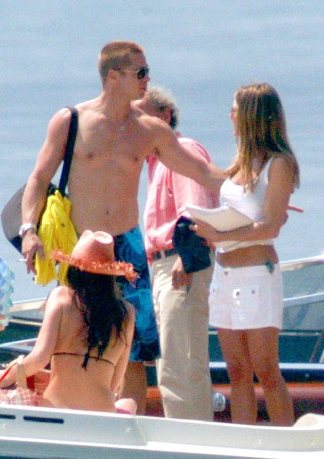 Brad Pitt chce TO powiedzieć Jennifer Aniston