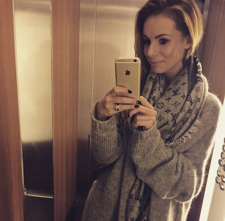 Filtry, emotikony i nakładki na zdjęcia! Tak wyglądał Instagram Janachowskiej na początku kariery (FOTO)