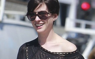 Anne Hathaway spocona jak MYSZ! (FOTO)