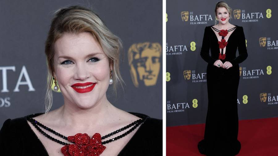 Czerwony dywan BAFTA. Emily Blunt, Emma Stone, Margot Robbie, Bradley Cooper, David Beckham…