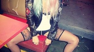 Ke$ha też wygina śmiało ciało (FOTO)