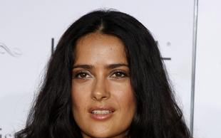 Salma Hayek znów pokazuje swój wielki biust (FOTO)