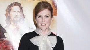 Julianne Moore nadal trzyma fason (FOTO)