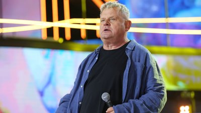 Kazik wstrzymuje koncerty po “bełkocie” na scenie. Jest oświadczenie