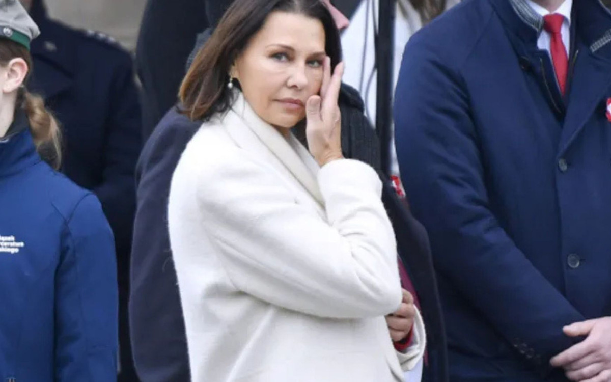 Huczy, że 57-letnia Anna Popek jest w ciąży. Gwiazda zabrała głos. Nie ukrywa prawdy