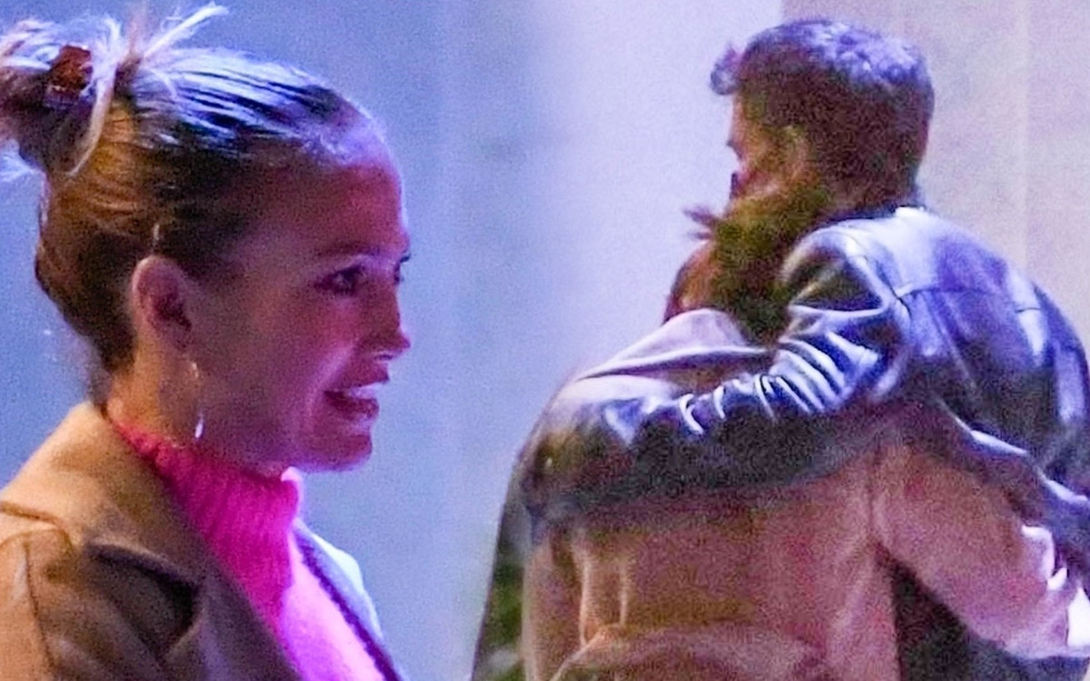 Jennifer Lopez i Ben Affleck w OBJĘCIACH idą na kolację. Te zdjęcia nie pozostawiają wątpliwości