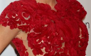 Blake Lively odsłania plecy (FOTO)