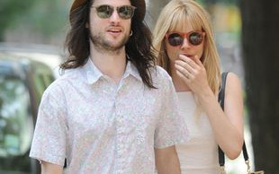 Sienna Miller i Tom Sturridge wciąż zakochani (FOTO)