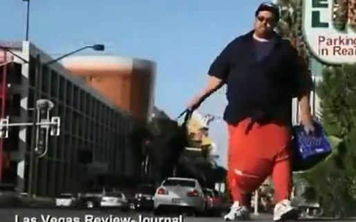 Zmarł człowiek z największym workiem mosznowym na świecie!