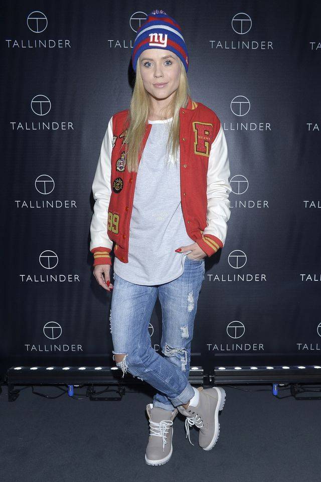 Styl Anny Skury – podróżniczka na salonach