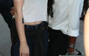 Kristen Stewart zaczyna… przypominać kobietę (FOTO)