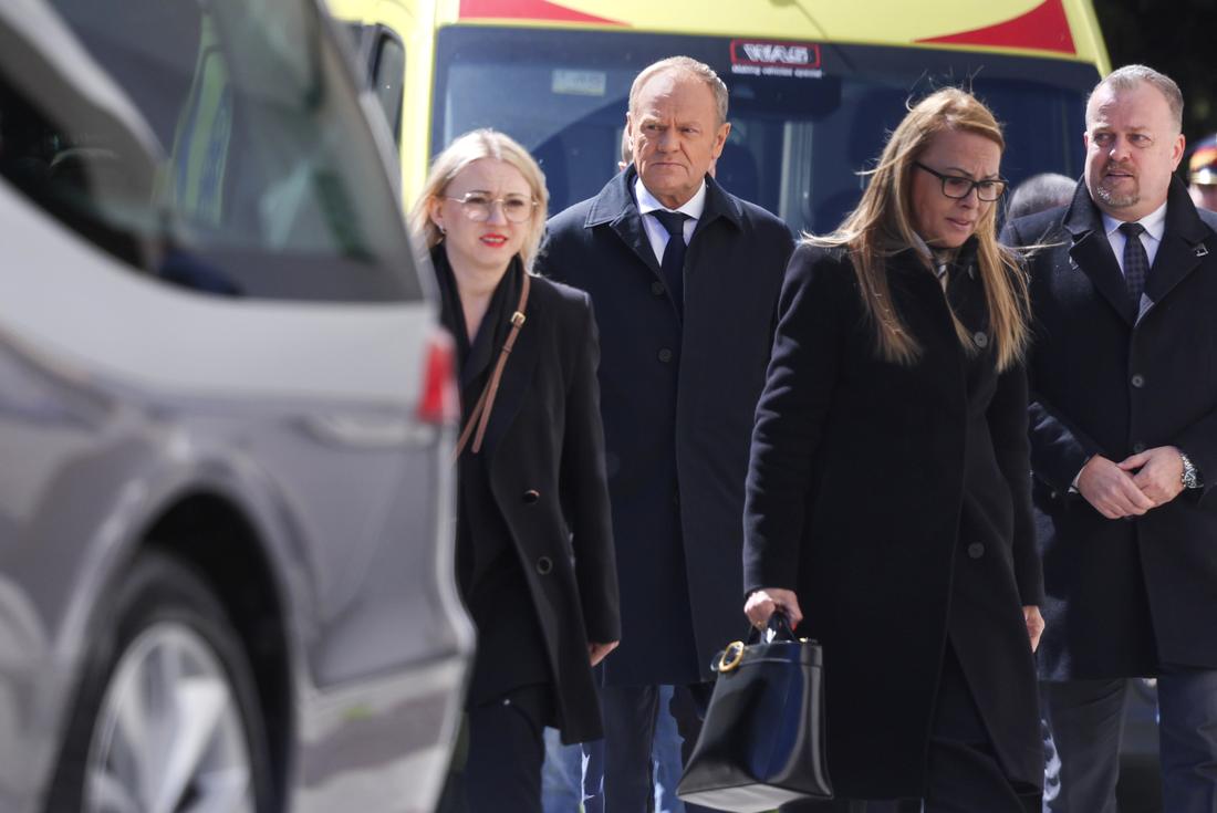 Donald Tusk na pogrzebie Łukasza Litewki, fot. AKPA