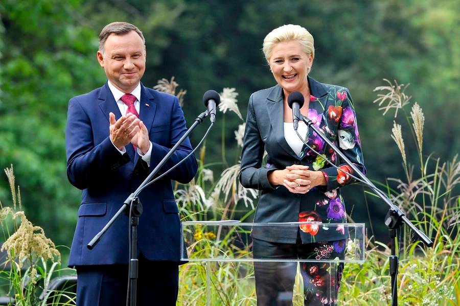 Andrzej Duda i Agata Duda na oficjalnym wystąpieniu.