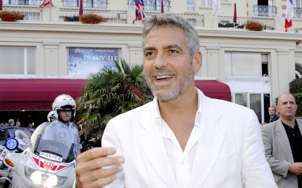 Clooney ma sposób na urodę