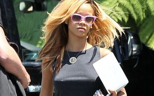 Po wylocie z Polski Rihannie poprawił się humor (FOTO)