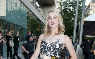 Amber Heard seksowna w stylu lat 50. (FOTO)
