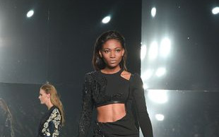 Osi Ugonoh pokazała swoją siostrę