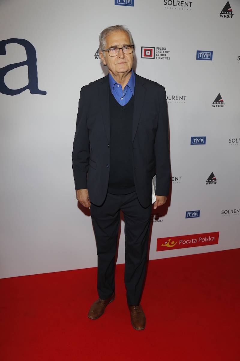 Premiera filmu “U Pana Boga w Królowym Moście”. Córka Piotra Grabowskiego błyszczała w czarnej sukni