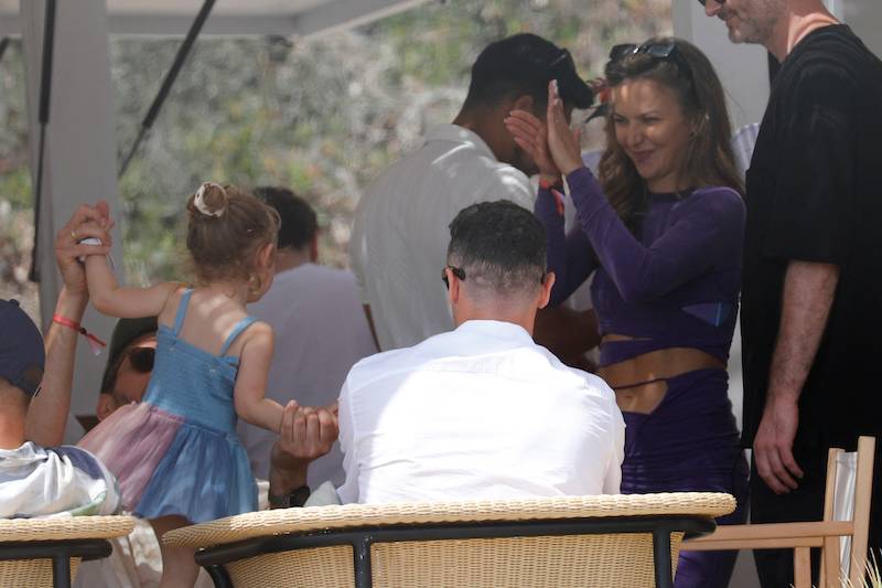 Lewandowscy wyprawili córkom przyjęcie urodzinowe na plaży! Pojawili się fotoreporterzy