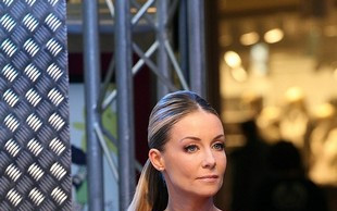 Małgorzata Rozenek na plan programu lata samolotem