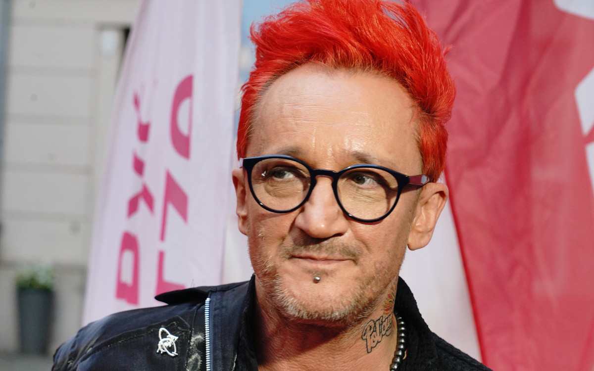 Komornik zabrał dom Wiśniewskiego. Posiadłość nie należy do niego