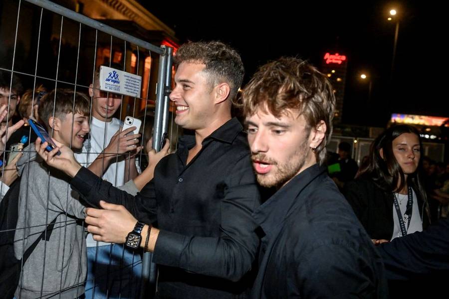 Takiego spotkania „Rodzinki.pl” jeszcze nie było! Maciej Musiał, Tomasz Karolak i Olga Kalicka razem na pokazie (FOTO)