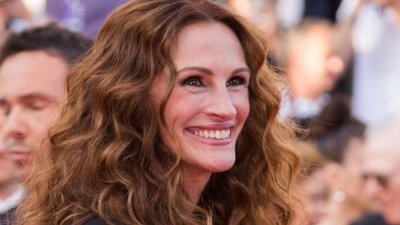 54-letnia Julia Roberts znowu łamie zasady i zachwyca na czerwonym dywanie w Cannes
