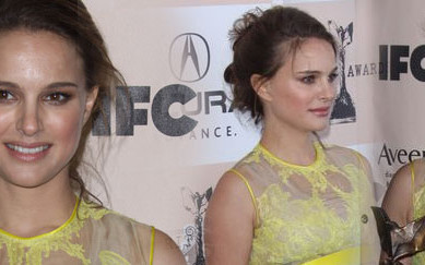 Natalie Portman zapomniała się uczesać (FOTO)