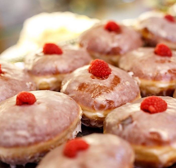 Tradycyjny! W cukierni Magdy Gessler są pyszne pączki