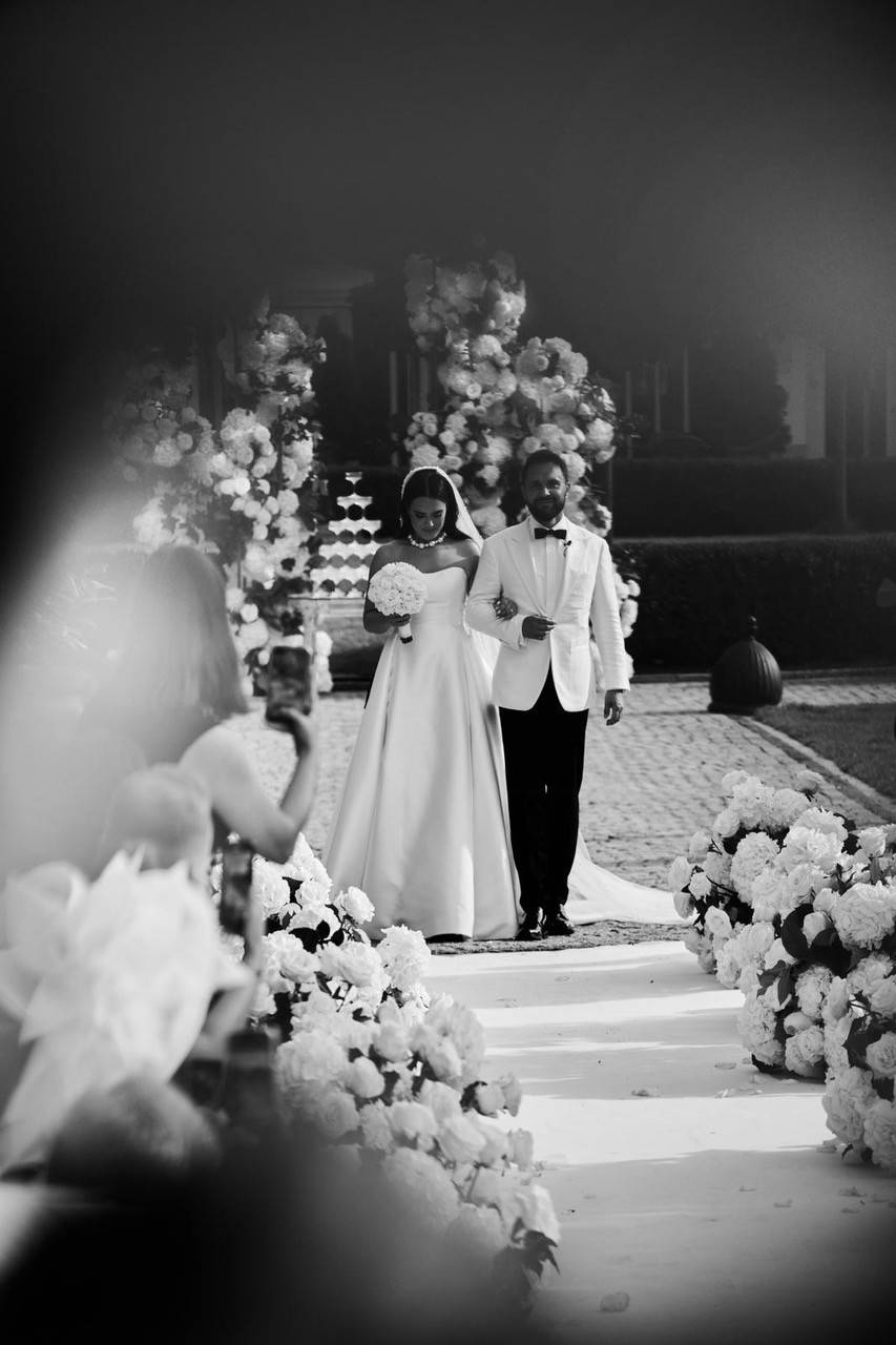 TYLKO U NAS! Gwiazdy balują na ślubie dentystki: Steczkowska, Janiak, Zdrójkowski, Dubiel, Jacyków, Kochanek, Wesołowski..