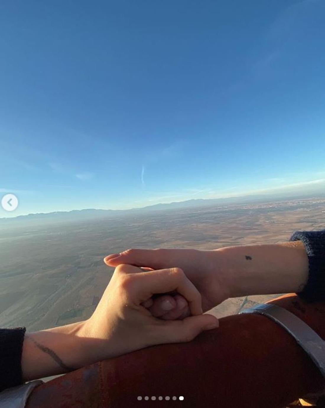 Cara Delevingne, Ashley Benson