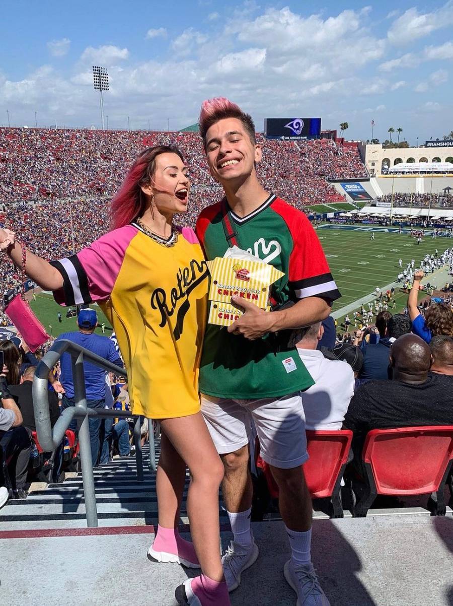 7 lat temu Friz po raz pierwszy pokazał Wersow na swoim kanale. Teraz ogłosili ŚLUB