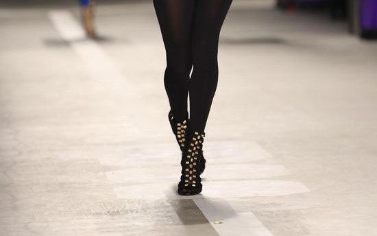 Pokaz Balmain niczym show Victora’s Secret?