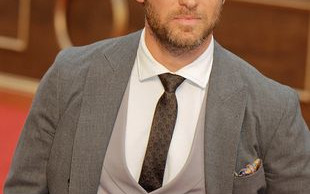 Jude Law opiekuje się swoimi dziećmi tak, jak matka