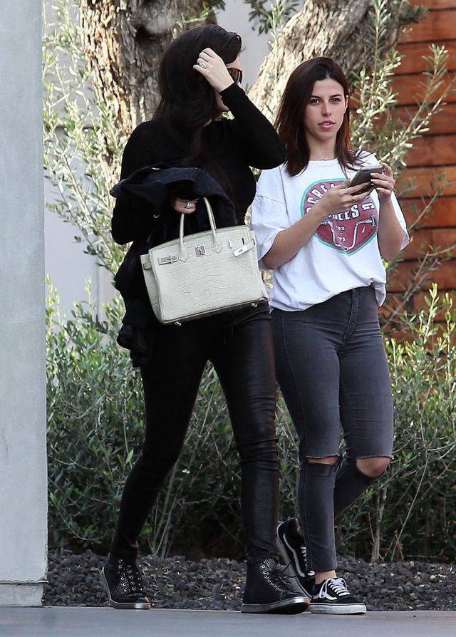 Asystentka Kylie Jenner: Poprosiła mnie, bym zamknęła drzwi i…