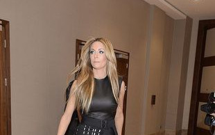 Pupa Małgorzaty Rozenek w samych majtkach (FOTO)