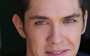 Nowe ciacho Old Spice – Neal Bledsoe (VIDEO)