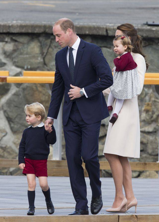 Lekarz odbierający poród Kate Middleton zdradza CHORE PROCEDURY