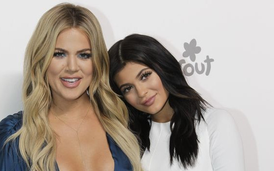 Khloe i Kylie już planują ciążową sesję?