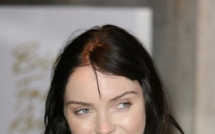 Lily Cole jest teraz brunetką… (FOTO)