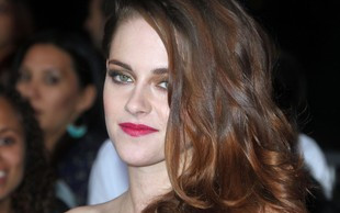 Kristen Stewart nosi BRUDNĄ bieliznę Roberta Pattinsona!