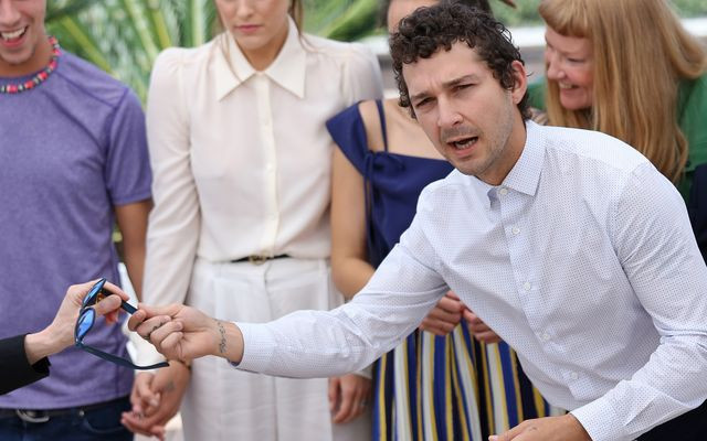 Shia LaBeouf zadzwonił na policję, bo… ZOBACZYŁ Jezusa! (VIDEO)