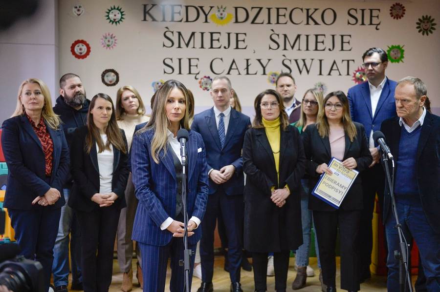 Małgorzata Rozenek zbiera podpisy pod METREM (ZDJĘCIA)