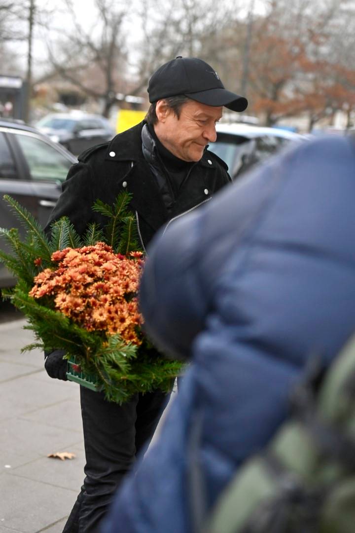 Gwiazdy na pogrzebie Macieja Damięckiego. Kto towarzyszył mu w ostatniej drodze? (ZDJĘCIA)
