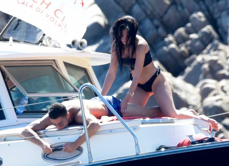 Cristiano Ronaldo na jachcie za 200 tys. dolarów – próbuje wyrzucić syna za burtę (ZDJĘCIA)