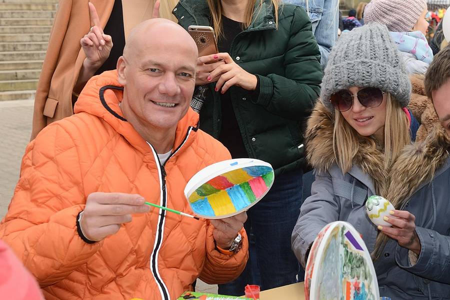 Gwiazdy malują pisanki