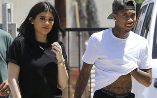 Dlaczego Tyga i Kylie Jenner nie chodzą za rękę?