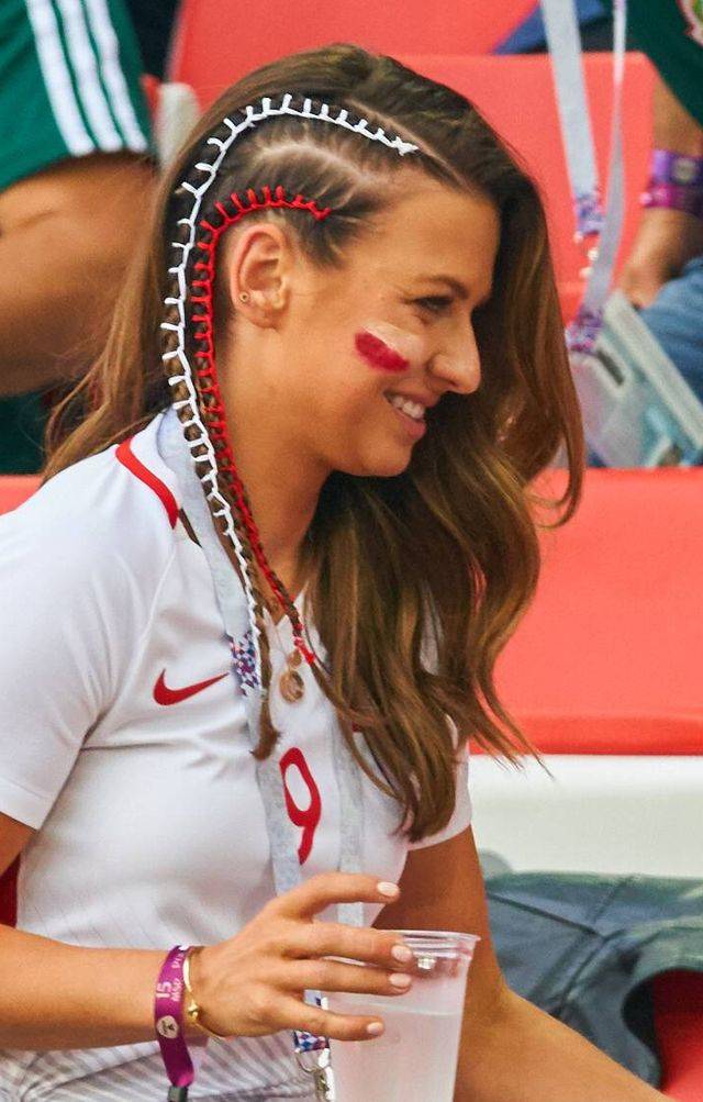 Anna Lewandowska bez Photoshopa i filtrów kibicuje na trybunach