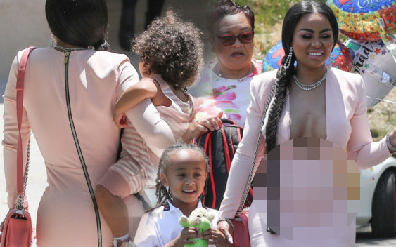 Czy Blac Chyna ma CIĄŻOWY brzuszek? (ZDJĘCIA)